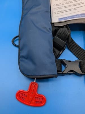Standard XAdventurer Automatic Inflatable Life Jacket - Thumbnail 2