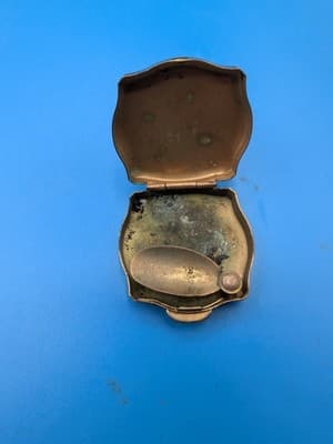 Stratton Enamel Pocket Ashtray Gold Tone Bird Design Metal - Thumbnail 2