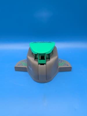 We R Memory Keepers Edge Border Paper Punch Garland 2.5" Crafting Scrapbooking - Thumbnail 3