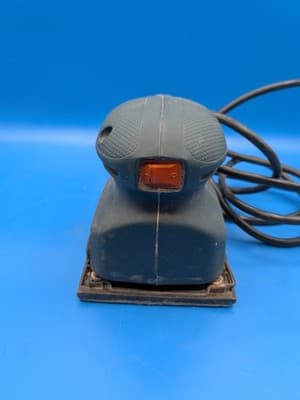 BLACK AND DECKER , SHEET PALM SANDER - Thumbnail 4