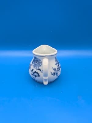 Vintage Blue Danube Onion Japan Milk & Creamer floral jug pitcher Blue and White - Thumbnail 3