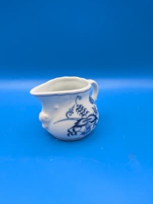 Vintage Blue Danube Onion Japan Milk & Creamer floral jug pitcher Blue and White - Thumbnail 8