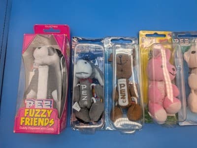PEZ Plush keychain - Lot of 6 (Plus 1 PEZ Fuzzy Friend - Thumbnail 2