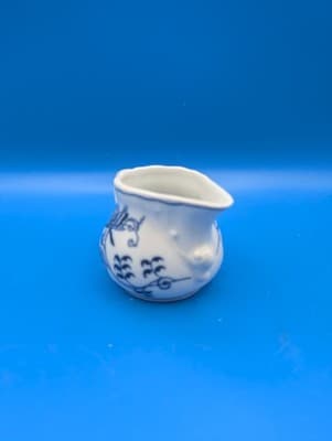 Vintage Blue Danube Onion Japan Milk & Creamer floral jug pitcher Blue and White - Thumbnail 6