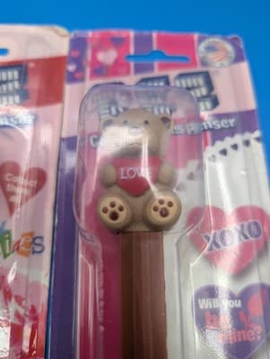 Lot of 5 Valentines Day themed Pez new NIP sealed - Thumbnail 7