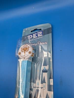 Disney Parks 2026 It’s A Small World Clock PEZ Dispenser NIP - Thumbnail 4
