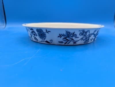 Vintage Blue Danube Blue Onion Pie Serving Plate Scalloped 9.25" x 1.5" - Thumbnail 5