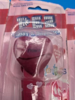 Lot of 5 Valentines Day themed Pez new NIP sealed - Thumbnail 4