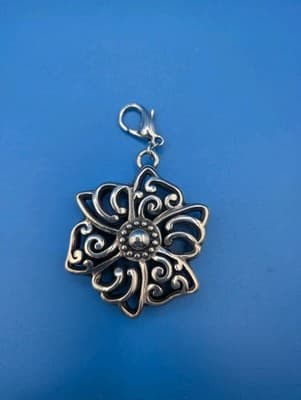BRIGHTON SILVER PLATED FINISH CRYSTAL FLOWER SCROLL DESIGN BAG CHARM Double Side - Thumbnail 2