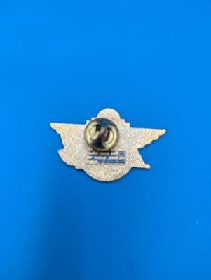Vintage Los Angeles Lakers Pin 1994 RARE NBA Pin - Thumbnail 2