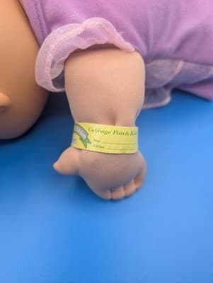 Cabbage Patch Kids Doll, 25th Premier Edition 'Babies' series - Thumbnail 7