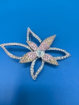 Swan SWAROVSKI Austrian Crystal Jewelry Flower Pin Brooch Silver Tone