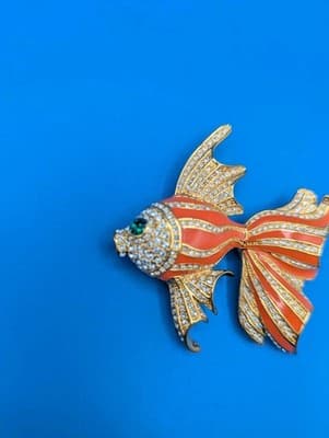 Jaqueline Kennedy Camrose & Kross Fighting Fish Brooch - Thumbnail 3