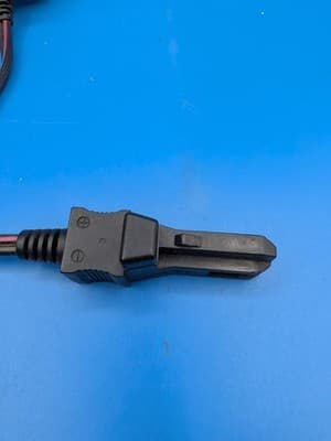 Fisher Price Power Wheels 12 Volt Charger 00801-1778 - Thumbnail 5