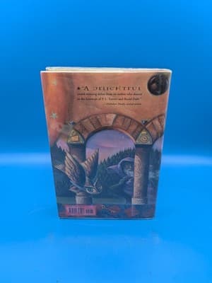 Harry Potter and the Sorcerer's Stone by J. K. Rowling (1998, Hardcover) - Thumbnail 3