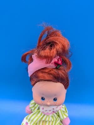 Vintage Strawberry Shortcake Berry Sweet Sleepover Doll With Outfit 1991 - Thumbnail 2