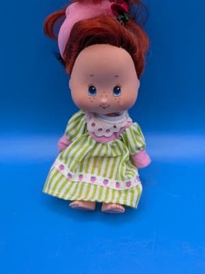 Vintage Strawberry Shortcake Berry Sweet Sleepover Doll With Outfit 1991 - Thumbnail 3