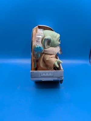 Hasbro 7.5" Star Wars The Child Baby Yoda Talking Plush Toy~NEW - Thumbnail 5