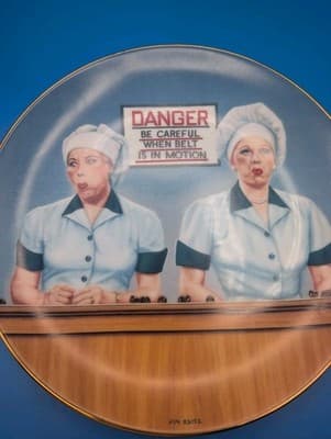 I Love Lucy "Eating The Evidence" Hamilton Collection Plate 1990 Kritz - Thumbnail 2