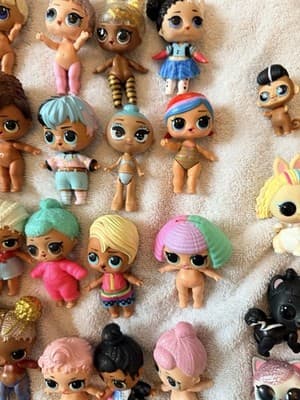 L.O.L. Surprise! Dolls Lot OVER 100 Pieces Pets Accessories LOL 2016 2017 2018 - Thumbnail 14