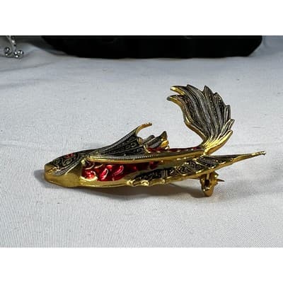 Vintage Koi FIsh Brooch Gold Tone Carp Ornate Toledo Damascene Style 2" Pin - Thumbnail 9