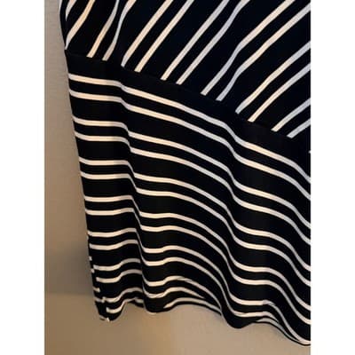 Black White Striped Silky Tank Top Sleeveless Flowy Women’s Size M - Thumbnail 3