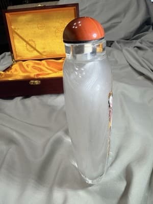 Vintage Chinese Reverse Painted Glass Crystal Snuff Bottle Wooden Case Unique - Thumbnail 13