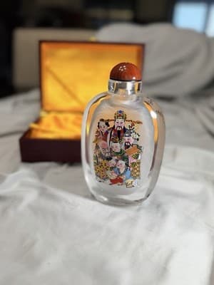 Vintage Chinese Reverse Painted Glass Crystal Snuff Bottle Wooden Case Unique - Thumbnail 7