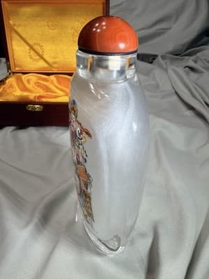 Vintage Chinese Reverse Painted Glass Crystal Snuff Bottle Wooden Case Unique - Thumbnail 9