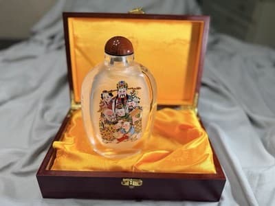Vintage Chinese Reverse Painted Glass Crystal Snuff Bottle Wooden Case Unique - Thumbnail 6