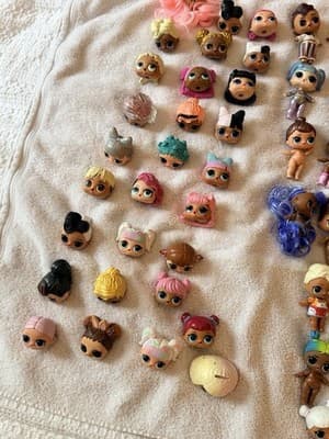 L.O.L. Surprise! Dolls Lot OVER 100 Pieces Pets Accessories LOL 2016 2017 2018 - Thumbnail 7