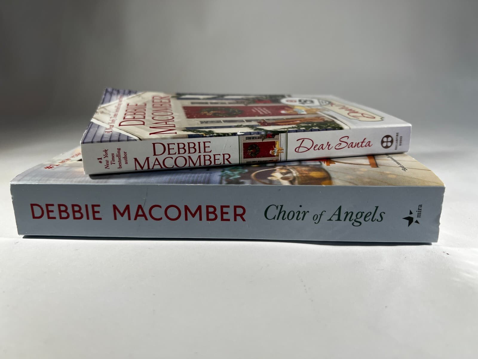 NEW Debbie Macomber Books Christmas Choir of Angels and Dear Santa Paperbacks - Thumbnail 3