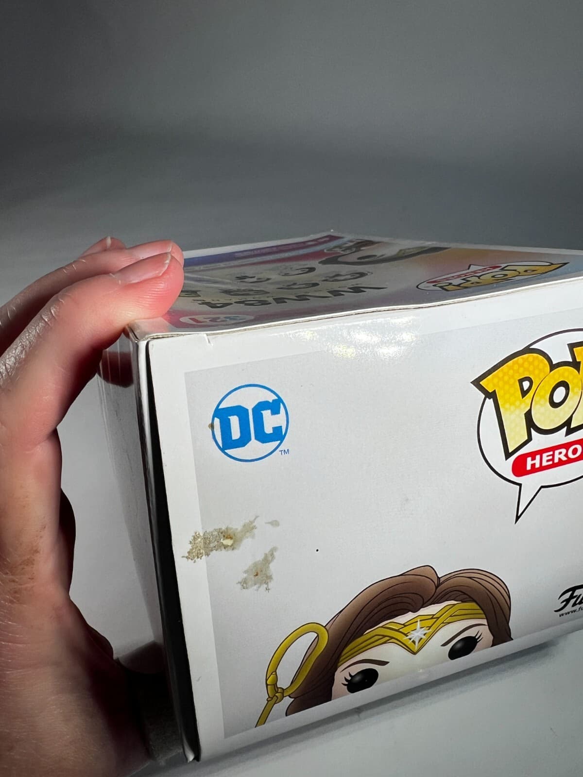 Funko Pop! Heroes: DC WW84 Wonder Woman #321 Vinyl Figure In Box - Thumbnail 8