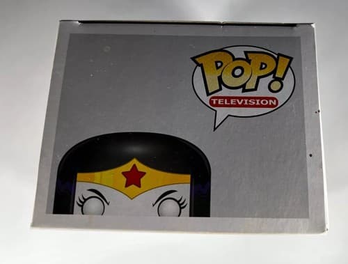 Funko Pop! RAVEN Wonder Woman Teen Titans Go! Toys R Us Exclusive #335 In Box - Thumbnail 5