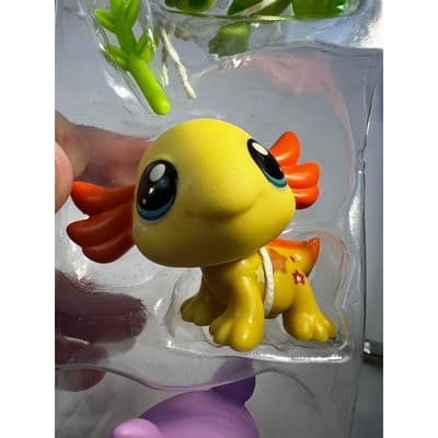 Littlest Pet Shop Trio Series 1 Wild Vibes 35 36 67 Iguana Axolotl Rhino Set 3 - Thumbnail 11