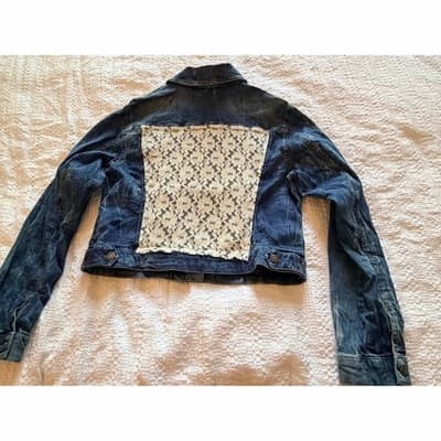 Venus Cropped Denim Jeans Jacket Lace Detail Button Up Blue Wash Size 10 EUC - Thumbnail 5