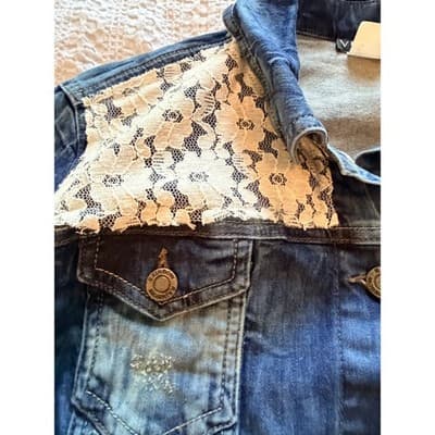 Venus Cropped Denim Jeans Jacket Lace Detail Button Up Blue Wash Size 10 EUC - Thumbnail 2