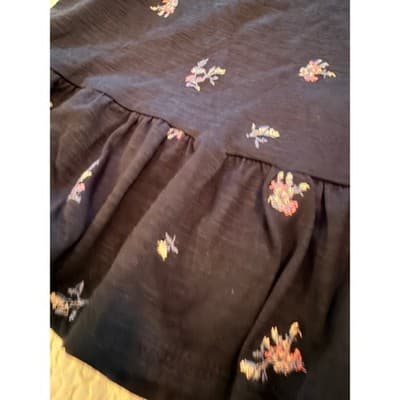Francesca's Mi Ami Babydoll Peplum Floral Embroidered Crop Top Navy Blue Large - Thumbnail 3