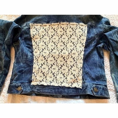 Venus Cropped Denim Jeans Jacket Lace Detail Button Up Blue Wash Size 10 EUC - Thumbnail 4