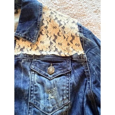 Venus Cropped Denim Jeans Jacket Lace Detail Button Up Blue Wash Size 10 EUC - Thumbnail 3