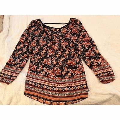 Society Girl Women’s Floral Boho Long Sleeve Tribal Border Top Size Medium - Thumbnail 2