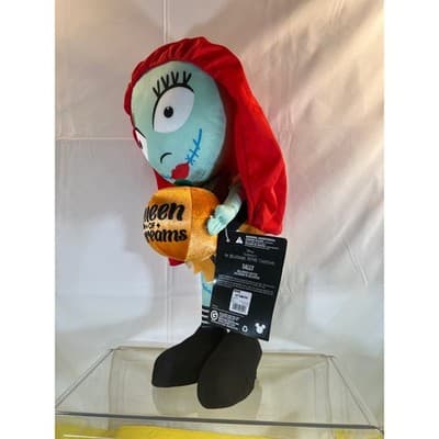 NEW The Nightmare Before Christmas Sally Queen Of Screams Door Greeter Disney - Thumbnail 3