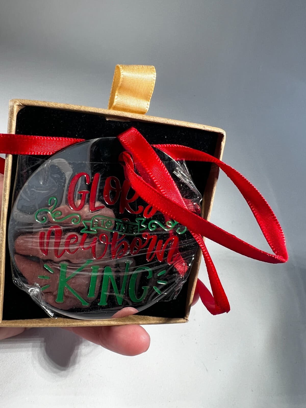NEW Joycuff Glory To The New Born King Christmas Ornament Gift Box - Thumbnail 3