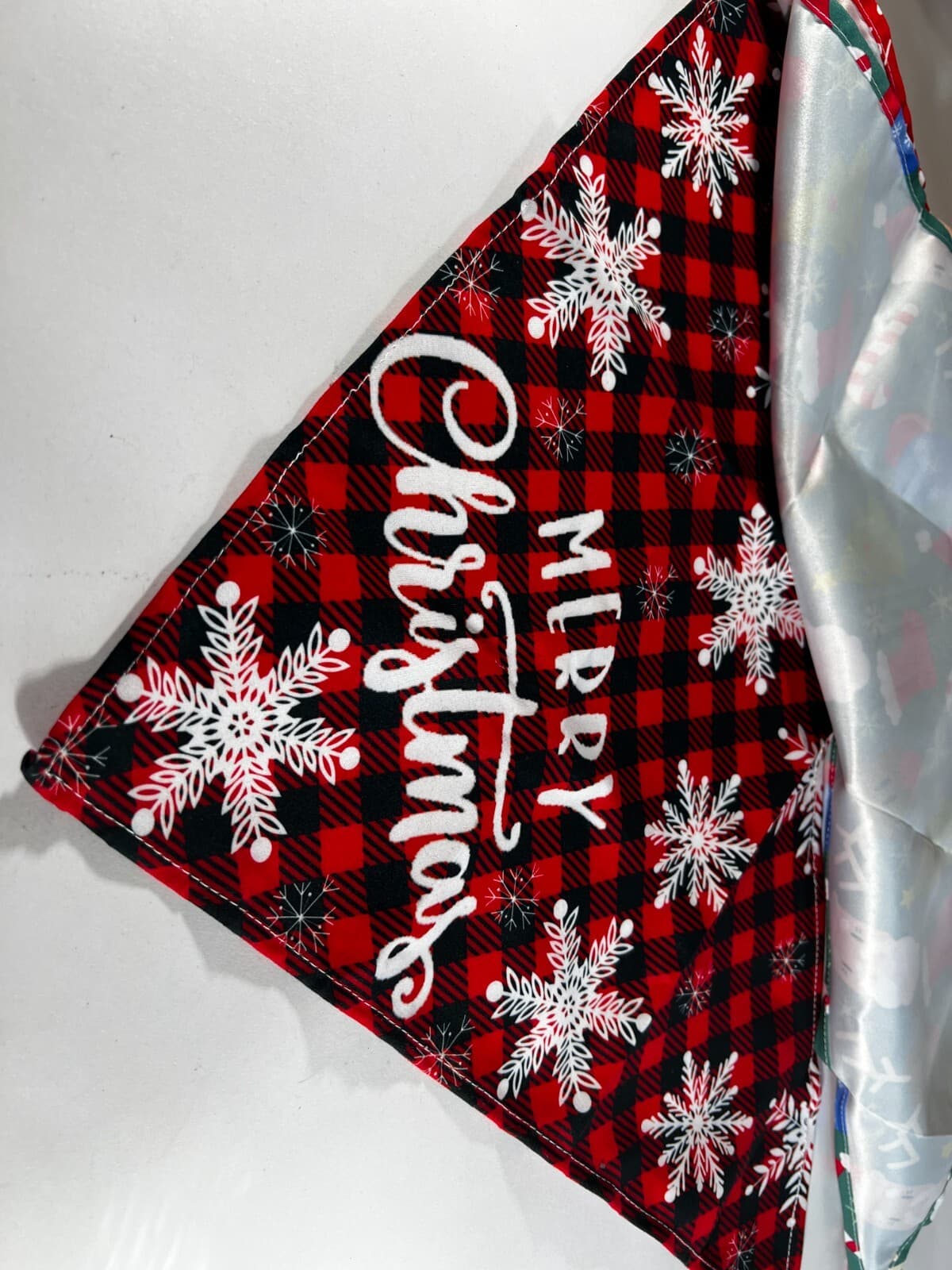 Christmas Holiday Pet Dog Bandana Scarf Set of 3 Plus Rope Toy Red Green NEW - Thumbnail 4