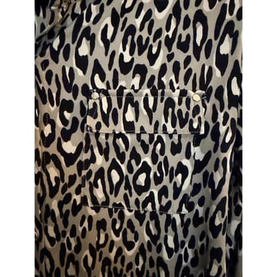 Dana Buchman Leopard Print Women’s Small Button Front Long Sleeve Top EUC - Thumbnail 7