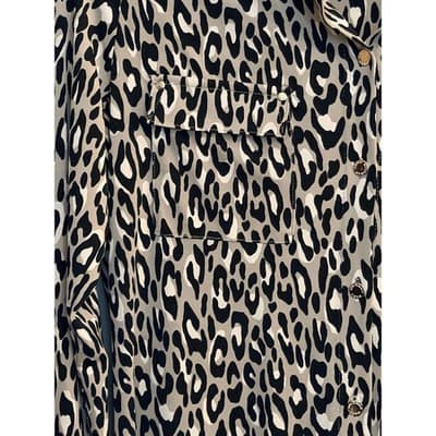 Dana Buchman Leopard Print Women’s Small Button Front Long Sleeve Top EUC - Thumbnail 3