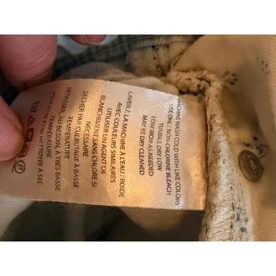 Pilcro Distressed Boyfriend Jeans Women’s Size 27 Light Wash Slim EUC - Thumbnail 19
