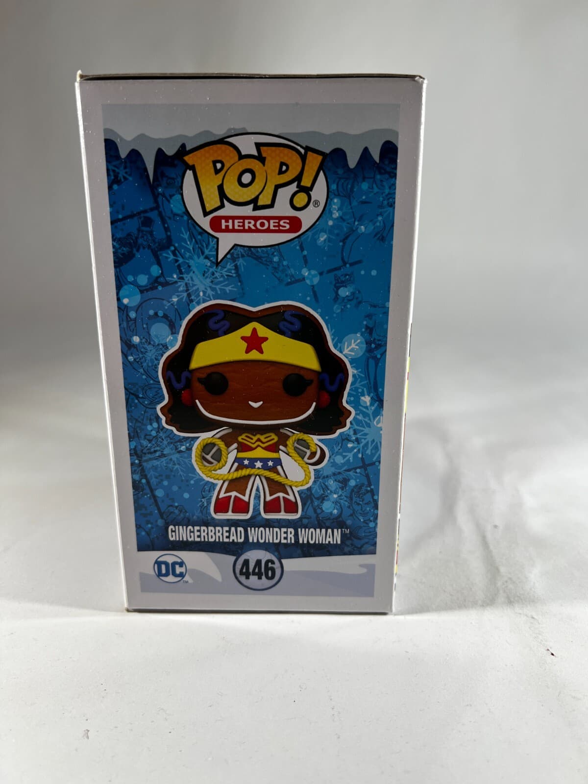 NEW Funko Pop! Vinyl: DC Heroes Comics Gingerbread Wonder Woman #446 Christmas - Thumbnail 4