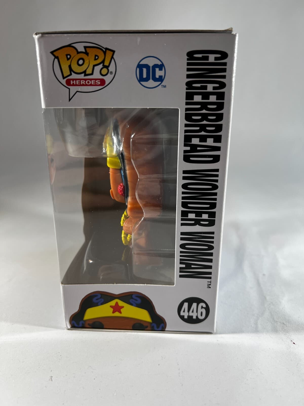 NEW Funko Pop! Vinyl: DC Heroes Comics Gingerbread Wonder Woman #446 Christmas - Thumbnail 2