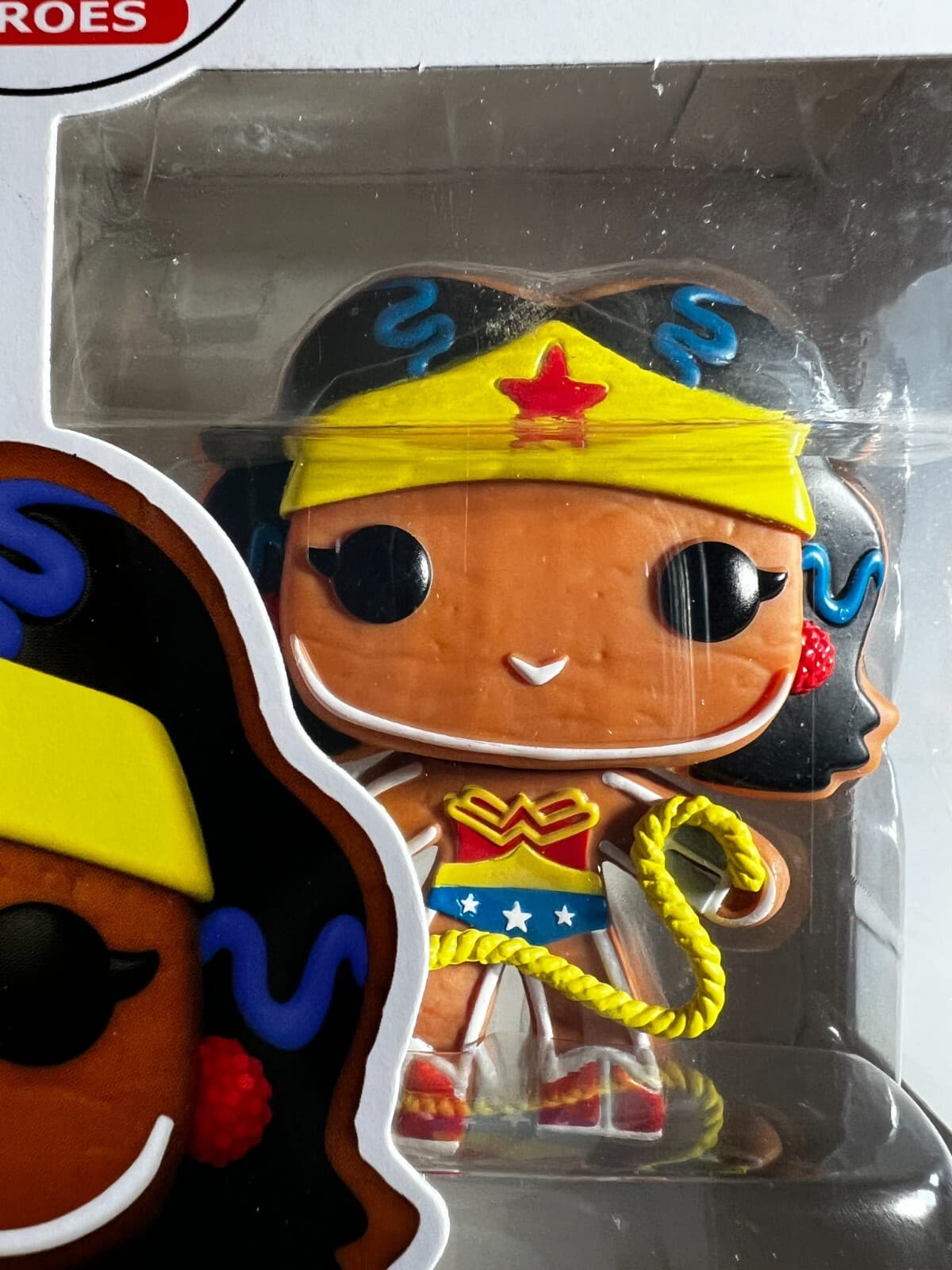 NEW Funko Pop! Vinyl: DC Heroes Comics Gingerbread Wonder Woman #446 Christmas - Thumbnail 6